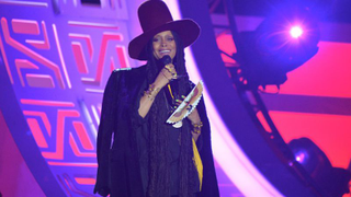 Erykah Badu’s mom was really into being “Ms. Jackson”